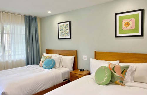 University Heights Hotel | Gainesville Lodge