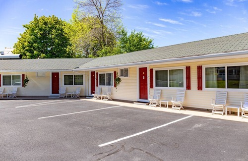 Hulls Cove House | Gallaghers Travels Room 9