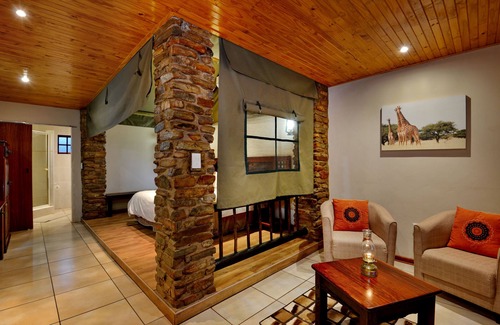 Joe Morolong Cabin | Gamagara Africa private nature reserve