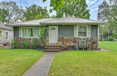 Near Northwest Apartment | Game Day Made Easy! Apt 2 Mi to Notre Dame Stadium