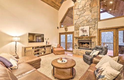 Elk Park House | Game Room and Fire Pit Spacious Elk Park Lodge!