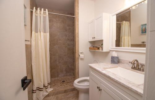 North Beach House | Game Room, near Navy Base, Hannah Park and Beach!
