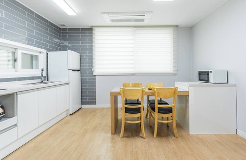 Gangneung House | Gangreung Ninarang Spa Pension