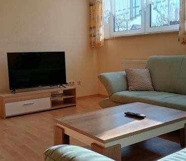 Wertingen Apartment | Ganze Wohnung mit Balkon, bis 5 Personen rund 90 qm