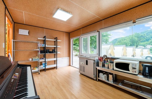 Oeseo House | Gapyeong Soopia Pension