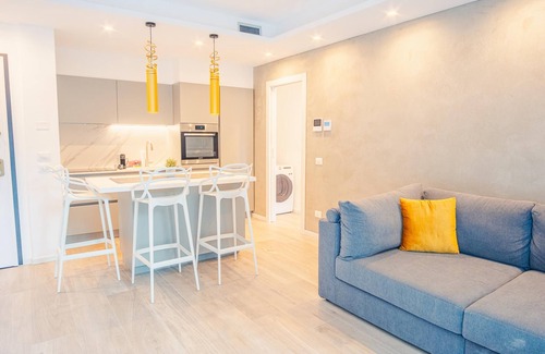 Monte Apartment | Garda Luxury Suite - Italian Homing