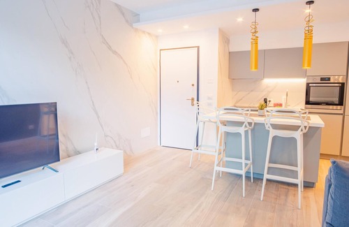 Monte Apartment | Garda Luxury Suite - Italian Homing