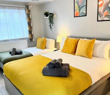 Tokyngton Apartment | Garden 1-Bed Flat 30min to Downtown & Free Parking