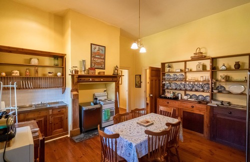 North Adelaide Apartment | Garden and Loft Apartment - Mansion Buxton