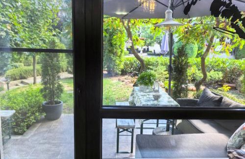 Razlog Apartment | Garden apartment Aspen Suites A008