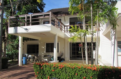 Kram House | Garden Beach Villa D15 by the garden to the beach