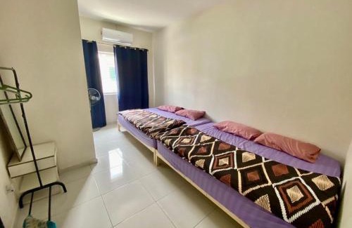 Jenjarom Villa | GARDEN BLISS VILLA HOMESTAY Jenjarom