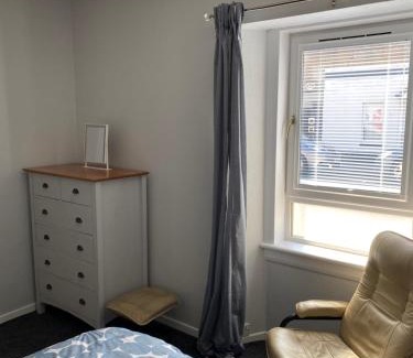 Largs Apartment | Garden flat