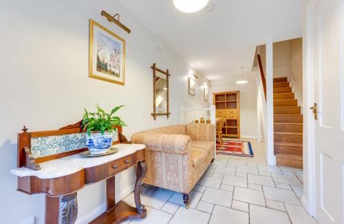 Sandwich House | Garden Flat