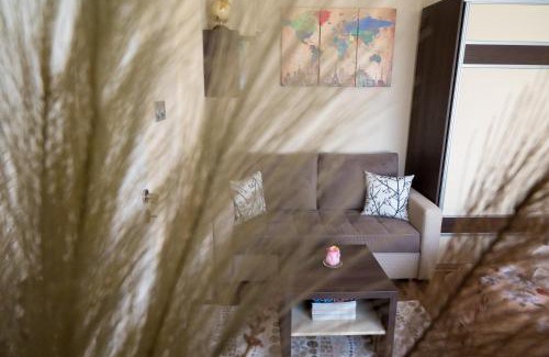 Dragijevo Apartment | Garden Gate Studio