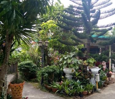 Surat Thani House | Garden Homestay