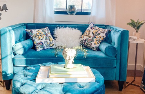 Jordan Road-Canyon Creek Apartment | Garden House Studio steps away from the river