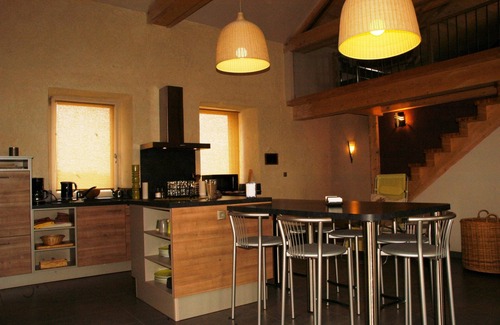 Verrieres House | Garden in Oak Duplex 130 m2 4-8 pers. heated pool. Wireless
