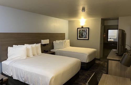 Bruni Hotel | Garden Inn & Suite