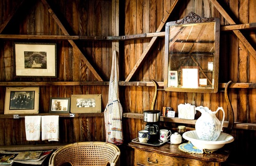 Carrington House | Garden Lodging In A Peaceful Country Farm Setting ~ "Longspur" House