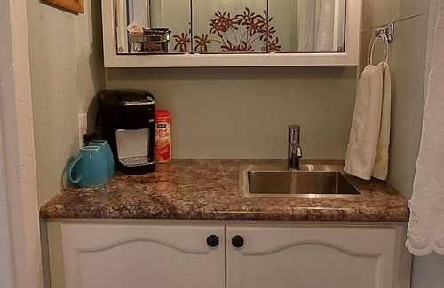 Palmerston Apartment | Garden Room in rural Palmerston!