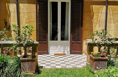 Palermo Bed & Breakfast | Garden Suite in private villa on Via Libertà