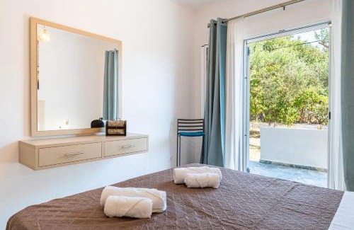 Notos Apartment | Garden View Apartment Poseidonas