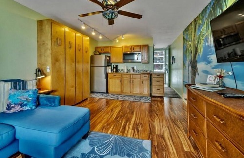 Historic Kailua Village Condo | Garden View Studio - Kona Islander Inn Condos Condo by RedAwning