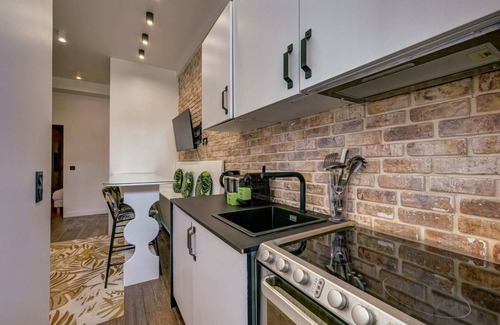 Passerelle Apartment | Gare de Lyon 4BD - 4BTH apartment!