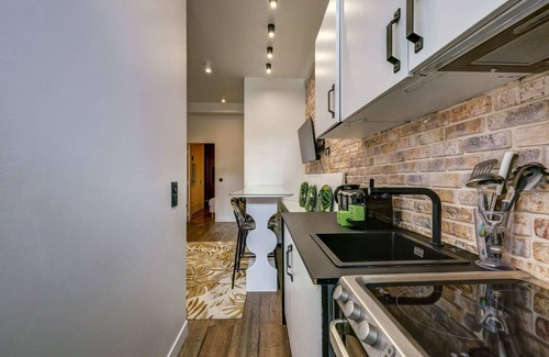 Passerelle Apartment | Gare de Lyon 4BD - 4BTH apartment!