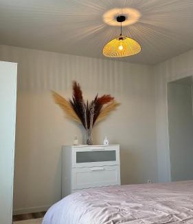 Pecq Apartment | Gare de Pecq