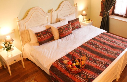 Erebuni House | Garni HinYard