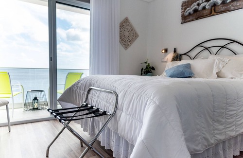 Ponta Delgada House | Garoupas Inn