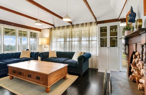 Borenore House | Garru Farm - Cosy Country Escape, Close to Wineries