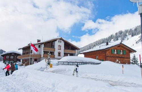 Zug Hotel | Gasthaus & Pension Alphorn