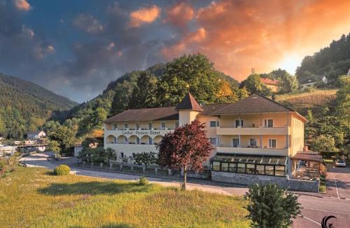 Sankt Martin im Muehlkreis Hotel | Gasthof - Landhotel Ernst
