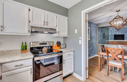 Statesboro Apartment | Gata 2 -the Rustic Suite - Close to GSU