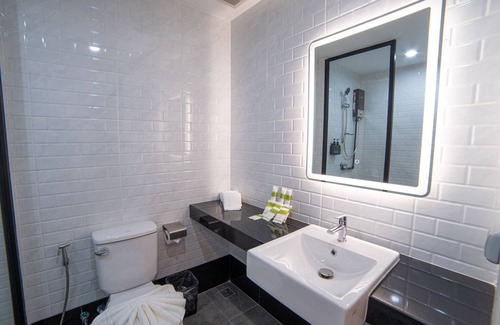 Racha Thewa Hotel | Gate43 Airport Hotel