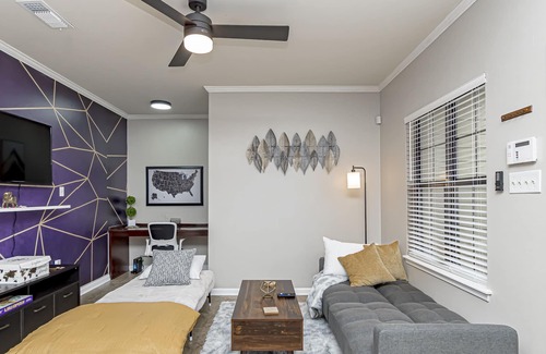 Highlands - Perkins Condo | GATED ~STYLISH LUX CONDO 5 MIN FROM LSU~ LAKEFRONT