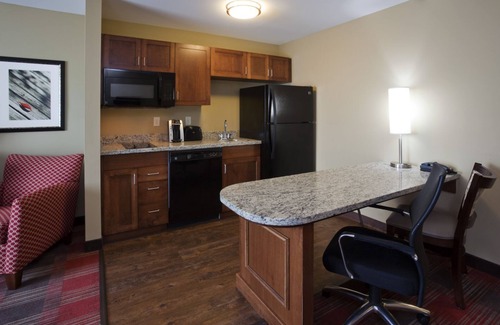 Tea Hotel | Gateway Park Hotel and Suites
