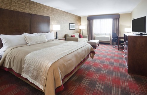 Tea Hotel | Gateway Park Hotel and Suites