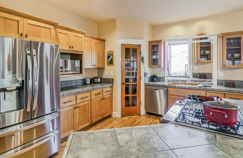 Mountain View District House | Gather! A Welcoming Home - King Beds - Pool Table!