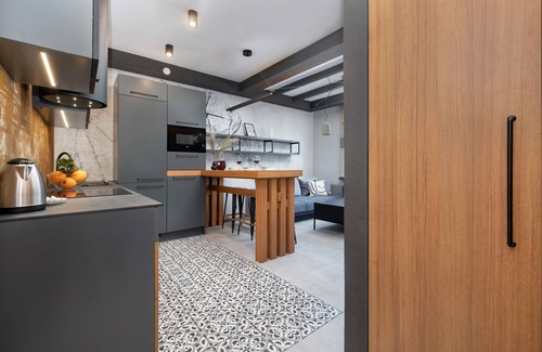 Srodmiescie Apartment | Gdynia Downtown Apartment by Renters