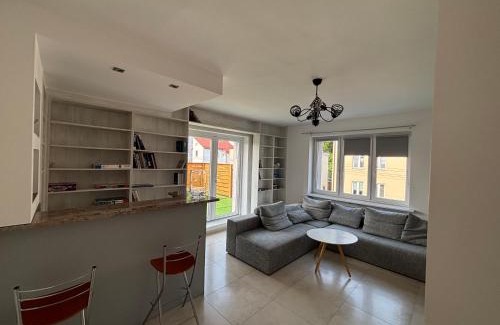 Dziaki Lesne Apartment | Gdynia Pomorska 49b dla 2-8 os z tarasem