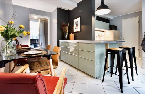 Erfurt Old Town Apartment | Gelber Löwe - Stylish living in Erfurt's old town with balcony