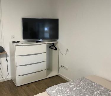Rhein-Erft-Kreis District Apartment | Gemütliche 1-Zimmer Wohnung mit eigenem Eingang