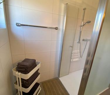 Dietrichsfeld Apartment | Gemütliche EG-Ferienwohnung Brazil mit eingezäunten Garten