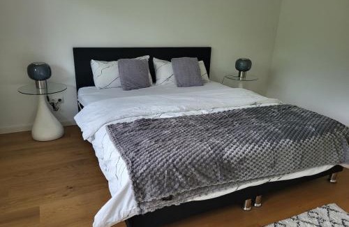 Allach-Untermenzing Apartment | Gemütliche Oase im Grünen