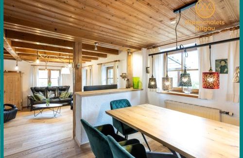 Stein Apartment | Gemütliches Ferienhaus mit Garten Kamin und eine separate Ferienwohnung, neu renoviert