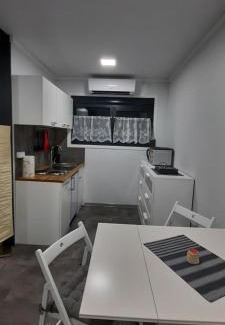 Lenzing Apartment | Gemütliches Tiny Home mit 30m2 inklusive Kochmöglichkeit
